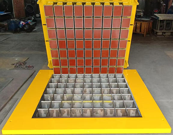 China Hollow Paver Blocks Moulds suppliers