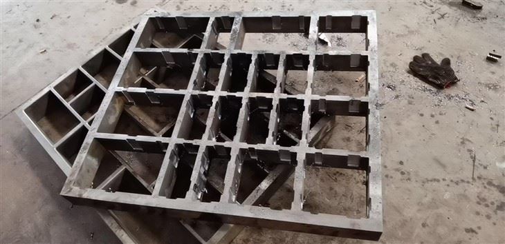 Hollow Paver Blocks Moulds in China factory